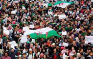 les étudiants marchent à Alger pour le 14e Mardi consécutif contre le régime
