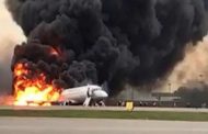En vidéo: Plusieurs morts dans l’incendie d’un avion à l'aéroport de Moscou