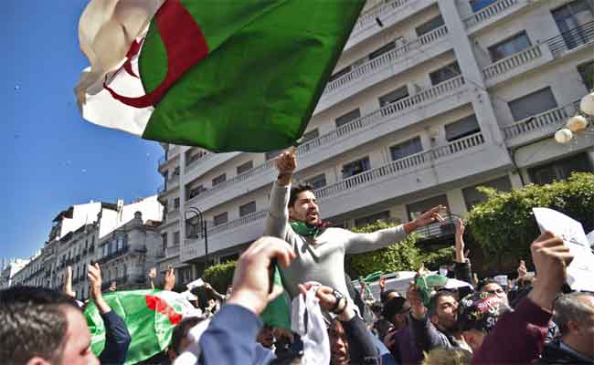 Marches du 19e Vendredi : les algériens réclament le départ du régime au pouvoir