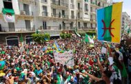 14 manifestants devant la justice à Alger pour port du drapeau Amazigh