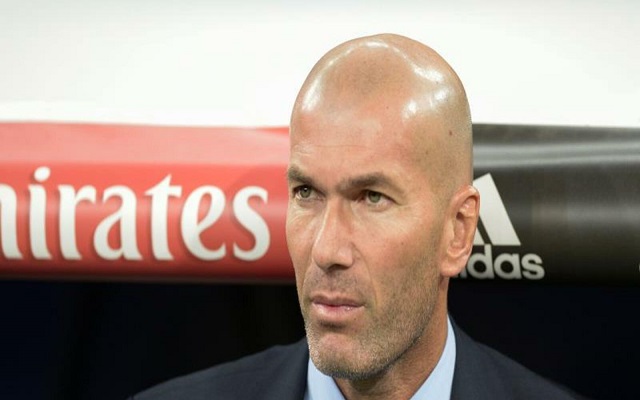 La légende Zinedine Zidane encourage l'équipe nationale