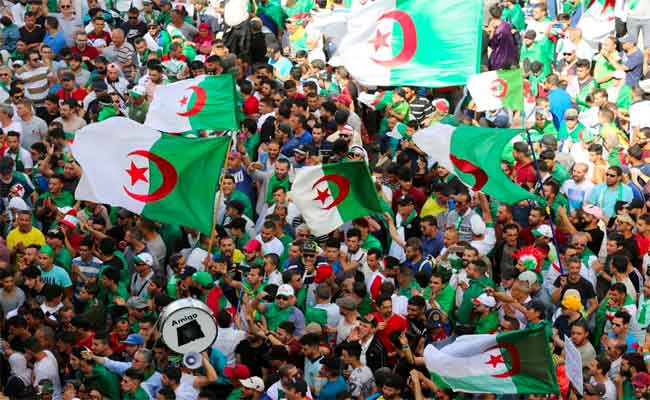 Marches du 21e Vendredi : les algériens réclament le départ du régime au pouvoir