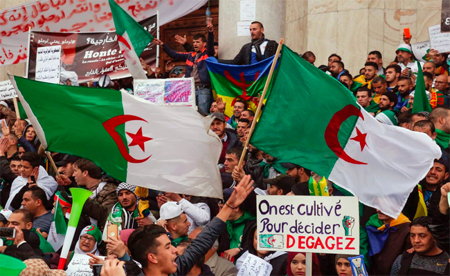 Le forum civil dévoile les noms de 13 personnalités choisies pour mener le dialogue et la médiation