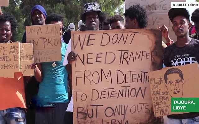 Les migrants en Libye entament une grève de la faim après des frappes aériennes