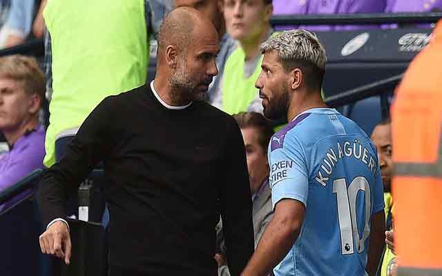 Un moment d'hypertension entre Sergio Agüero et Guardiola en plein match