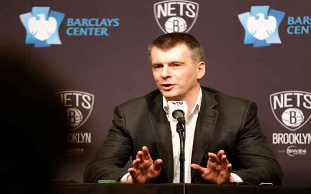 Prokhorov vend les Brooklyn Nets au vice-président d'Alibaba pour un montant record