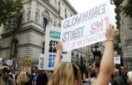 Manifestations au Royaume-Uni contre la fermeture du Parlement britannique