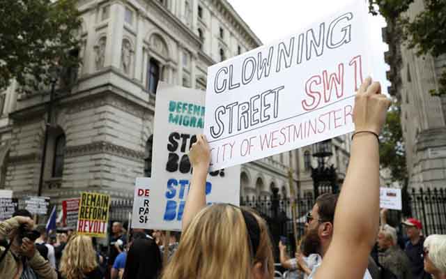 Manifestations au Royaume-Uni contre la fermeture du Parlement britannique