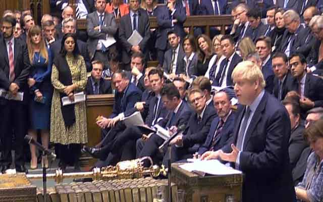 Le Parlement britannique reporte le vote sur le Brexit