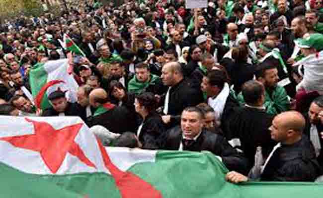 Marche des avocats à Alger : « libérez la justice »