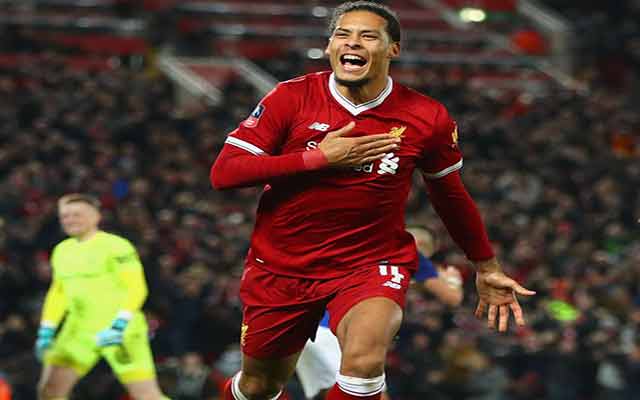 Van Dijk: «Il est temps qu'un défenseur gagne des récompenses»