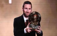 La légende de Messi se poursuit avec son sixième ballon d'or