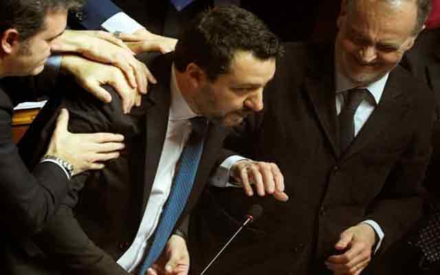 Le Sénat italien retire l'immunité à Salvini