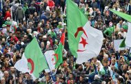 Le hirak souffle sa première bougie: les algériens célèbrent la gloire de la révolution pacifique