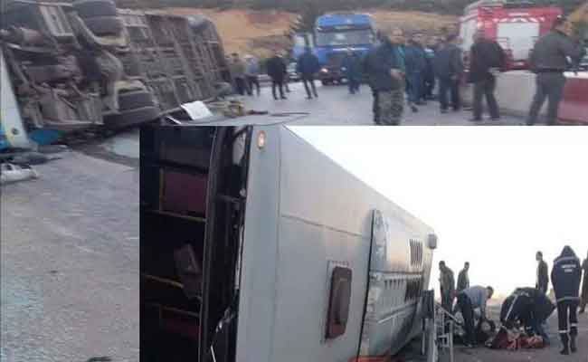 Accident meurtrier d’un bus  de voyageurs à Souk Ahras : Au moins 7 personnes tuées