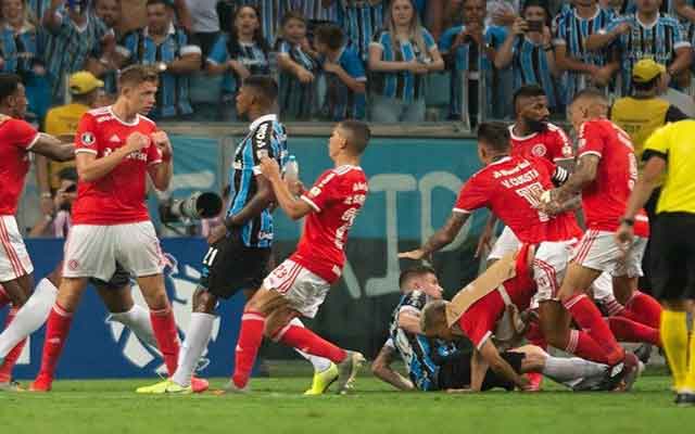 Coupe Libertadores : bagarre dans le derby brésilien