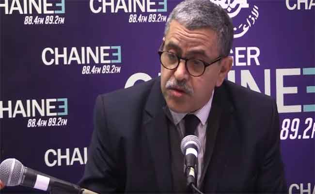 Djerrad appelle les algériens  à éviter les lieux de rassemblement publics et à respecter les règles d’hygiène pour faire face au Coronavirus