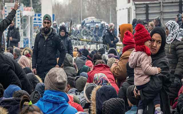 L'Europe envisage d'accueillir jusqu'à 1 500 enfants réfugiés bloqués en Grèce