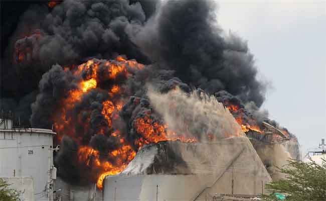 Le centre commercial « Bazar Dubaï » à Alger touché par un incendie