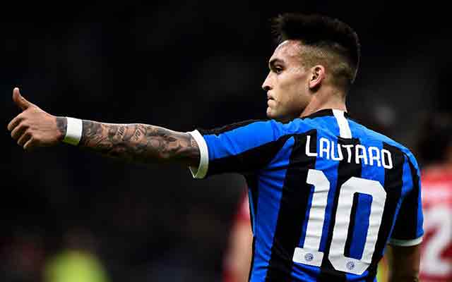 L'Inter insiste: Lautaro Martinez vaut 111 millions