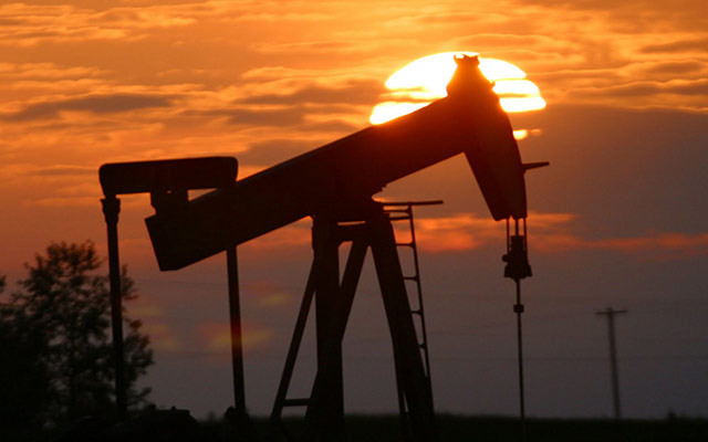Le pétrole bondit de 11% sur des signes de reprise de la demande