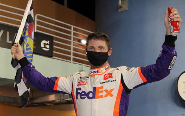 NASCAR : Denny Hamlin s'impose à Miami