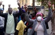 Sénégal: assouplissement des restrictions après des manifestations dans le pays