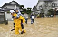 Le Japon intensifie ses opérations de sauvetage après des inondations et des glissements de terrain