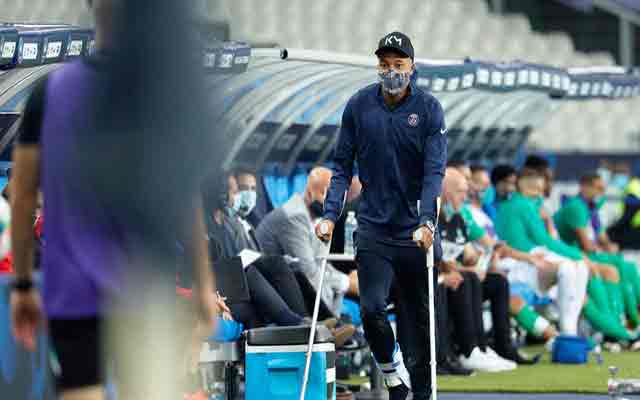 La blessure de Mbappé inquiète le PSG pour le match face à l'Atalanta