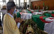 Inhumation des 24 chefs de la Résistance au carré des Martyrs du cimetière d'El Alia à Alger