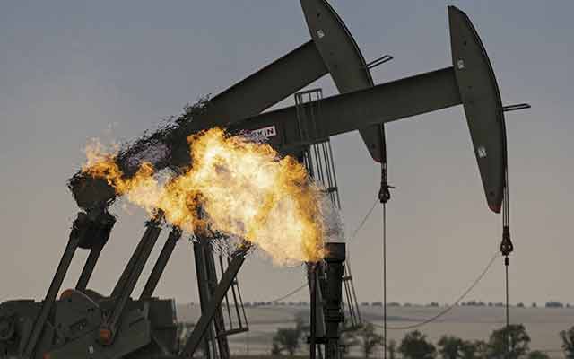 augmentation des prix du pétrole à cause des nouvelles tensions en Libye à l'horizon