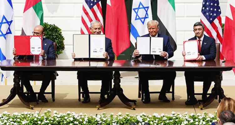 Des sirènes anti-missiles retentissent lors de la cérémonie  de la Signature de l’accord entre Israël, les Emirats Arabes Unis et Bahreïn