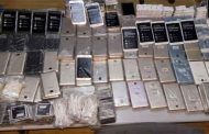 241 téléphones portables saisis à Béchar, et cinq personnes arrêtées dans plusieurs wilayas