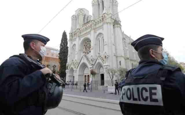 Les détails de la double attaque à Nice et au consulat de France en Arabie saoudite