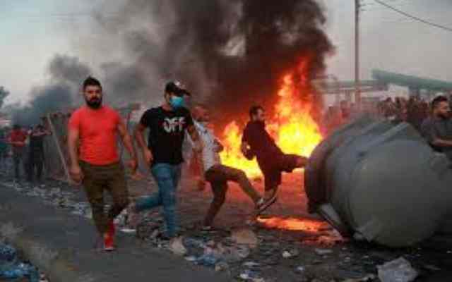 Irak: les manifestations, les arrestations et les actes de violence reprennent