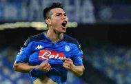 Sheffield United a offert 10 millions USD à Napoli pour Hirving