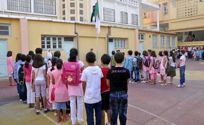 Une école primaire ferme ses portes dans la commune d’Ath Bu Youcef à Tizi Ouzou après la découverte de cas de Covid-19