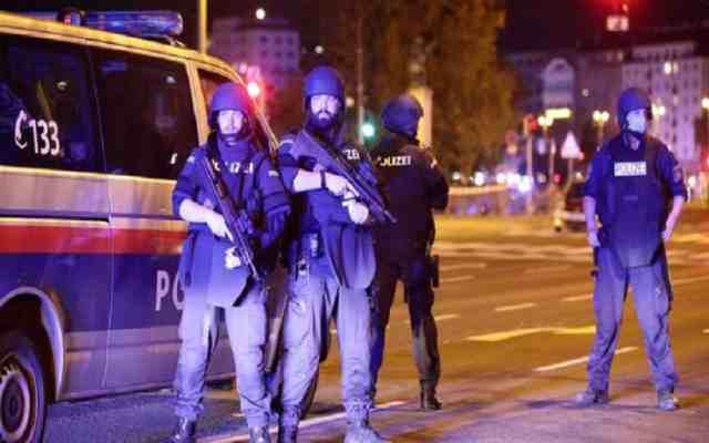 L'Autriche : Une série d'attentats terroristes fait au moins deux morts et 15 blessés dans le centre de Vienne