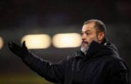 Pourquoi Nuno Espirito Santo a-t-il attaque l’arbitrage de Lee Mason ?