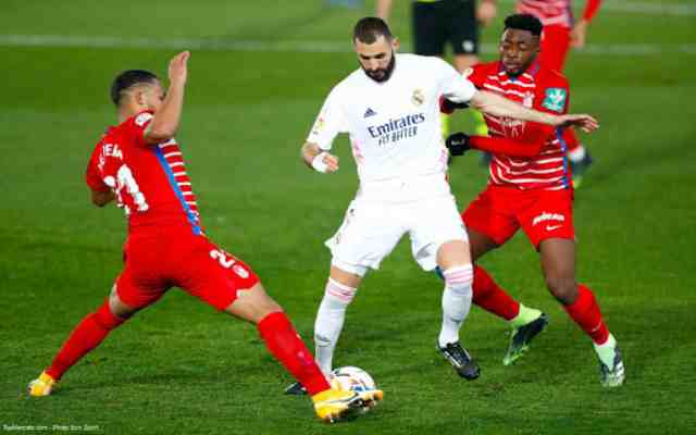 Le Real Madrid a battu Grenade 2-0 et grimpe au sommet de la Ligue espagnole