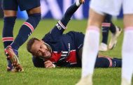 PSG-Lyon : Neymar sort du match en pleurs sur sa défaite et sa blessure