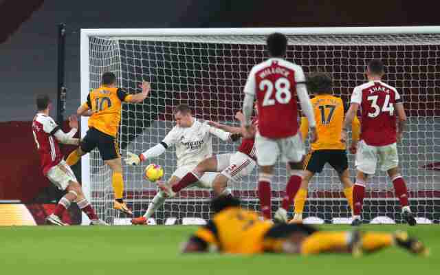 Le championnat d'Angleterre: Les Wolves dévorent l'Arsenal