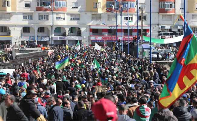 Deuxième anniversaire du Hirak : Des milliers de manifestations marchent  dans les rues de kherrata
