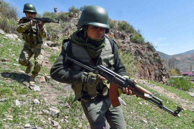 Kirghizistan-Tadjikistan: le conflit continue le long de la frontière