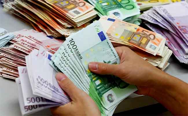Deux trafiquants de faux billets en devises étrangères appréhendés par la police de Boumedès