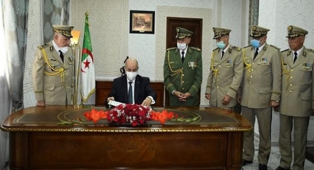 Algérie : le double jeu du système des généraux