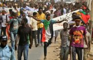 Des manifestants soudanais demandent la démission du gouvernement