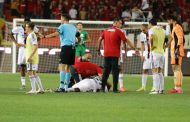 Le défenseur de Besiktas Nsakala provoque la panique lors d'un match de championnat turc