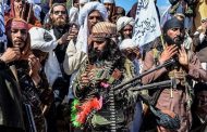 Afghanistan : les combats font rage alors que les talibans attaquent une ville clé