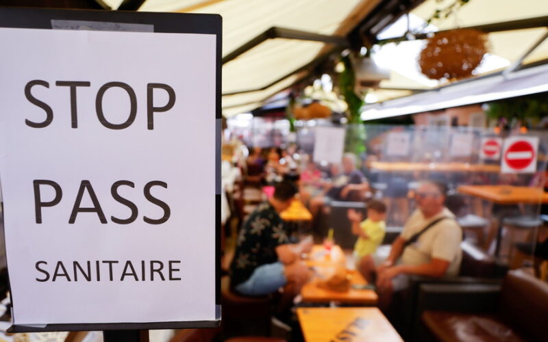 France: cinquième week-end de protestations contre le laissez-passer sanitaire
